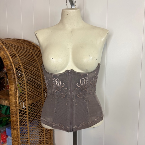 Vintage Other - Retro Grey Sheer Mesh Lace Floral Girdle Waist Training Corset Zipper size small